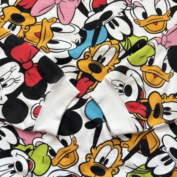 Disney Mickey Mouse and Friends All Over Print Sweater Size 2XL AOP - Picture 3 of 6